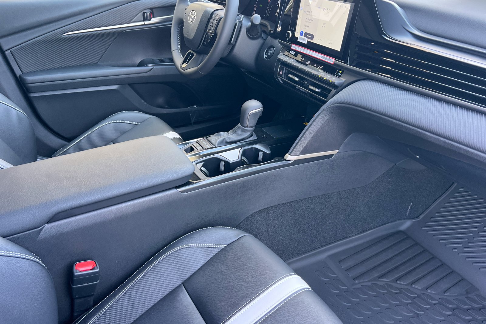 New 2026 Toyota Camry SE FWD image 16