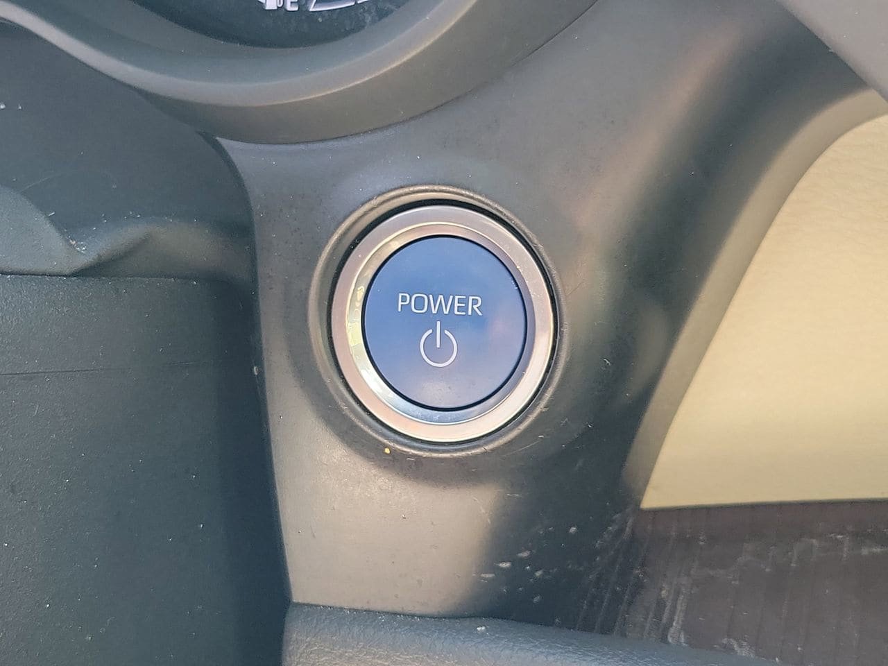 Used 2024 Toyota Sienna XLE AWD/4WD image 33