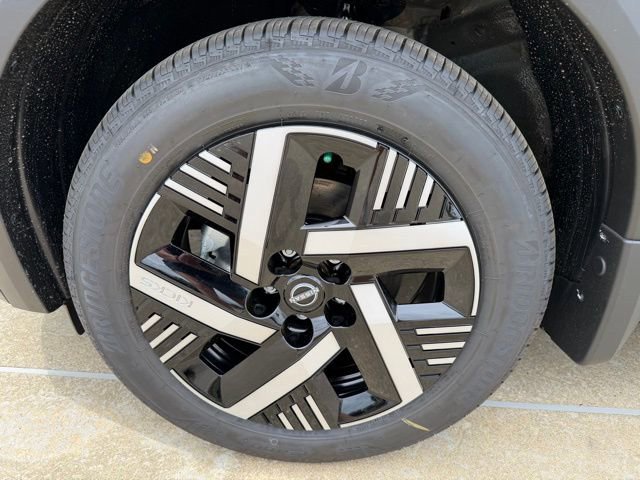 New 2026 Nissan Kicks SV image 10