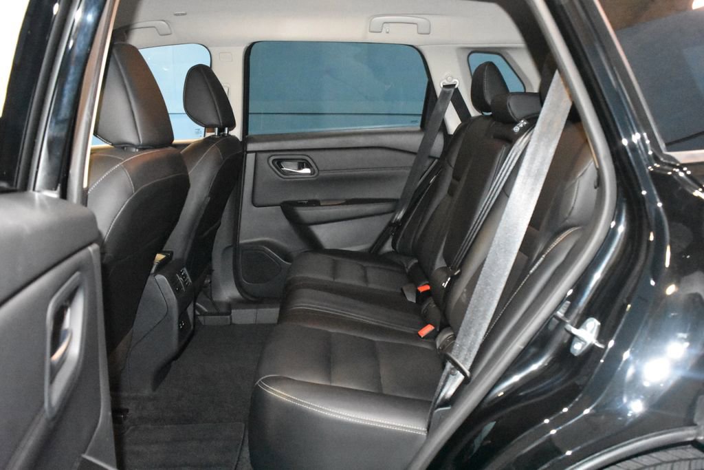 Certified 2026 Nissan Rogue SL AWD/4WD image 19