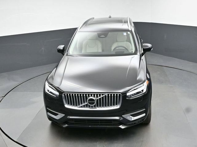 Used 2023 Volvo XC90 B6 Ultimate w/ Protection Package Premier image 19
