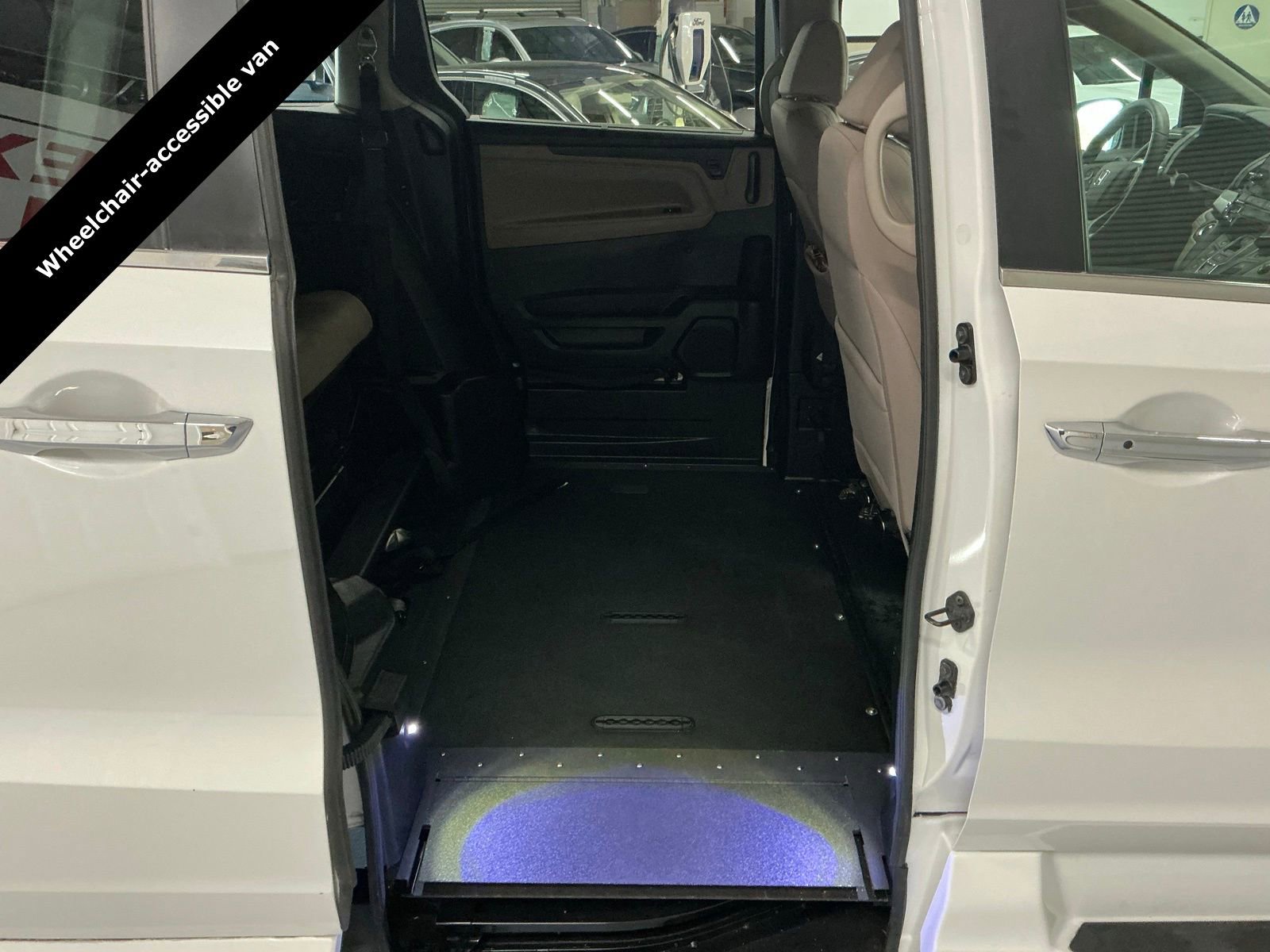 Used 2021 Honda Odyssey EX image 13