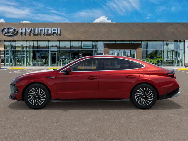 Certified 2025 Hyundai Sonata SEL FWD image 3