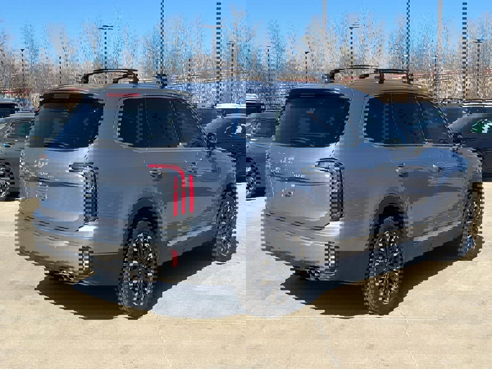 Used 2025 Kia Telluride SX w/ SX Captain's Chair Package image 12