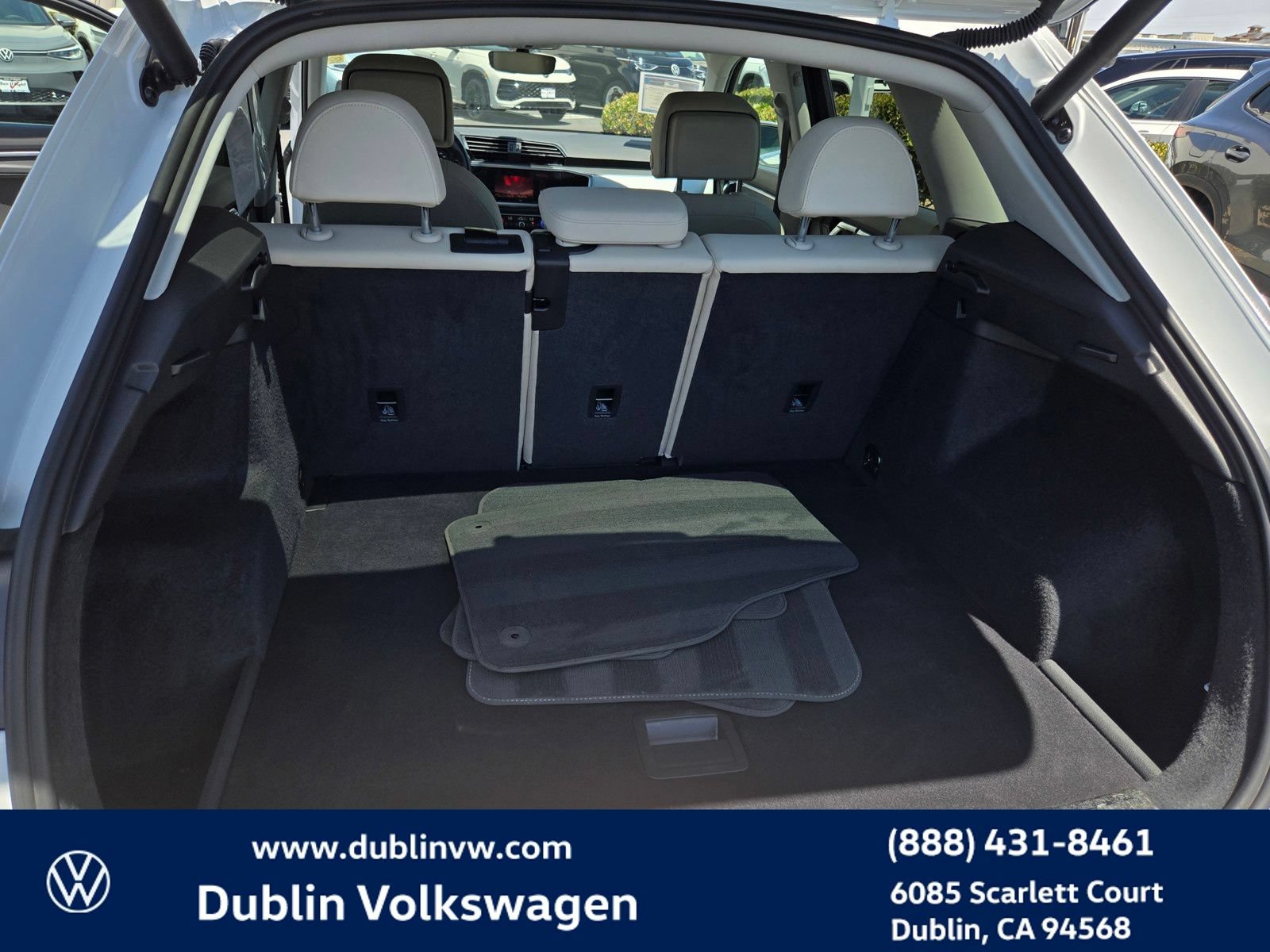 Used 2021 Audi Q3 2.0T Premium w/ Convenience Package AWD/4WD image 25