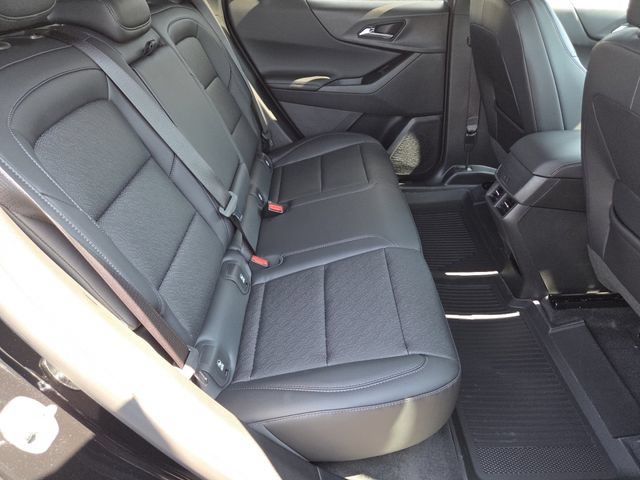 New 2027 Chevrolet Equinox LT w/ Convenience Package II FWD image 20