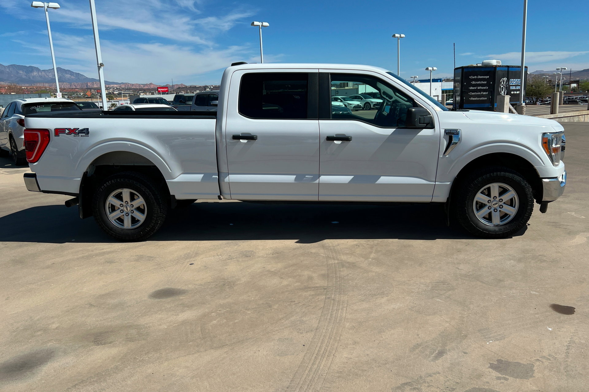 Used 2022 Ford F150 XLT w/ Trailer Tow Package image 6