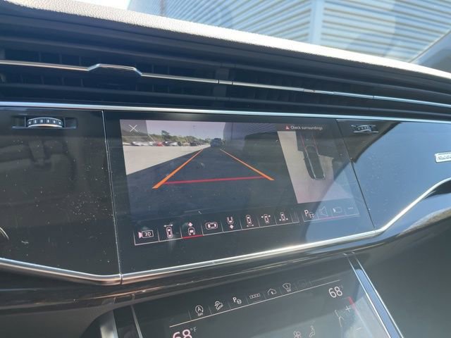 Used 2023 Audi Q7 3.0T Prestige image 21