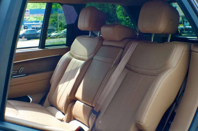 Used 2025 Land Rover Range Rover Long Wheelbase SE AWD/4WD image 45