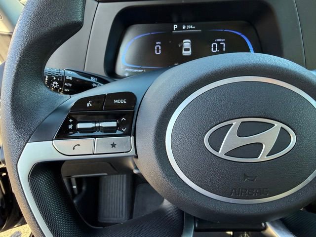 Certified 2025 Hyundai Elantra SE image 35