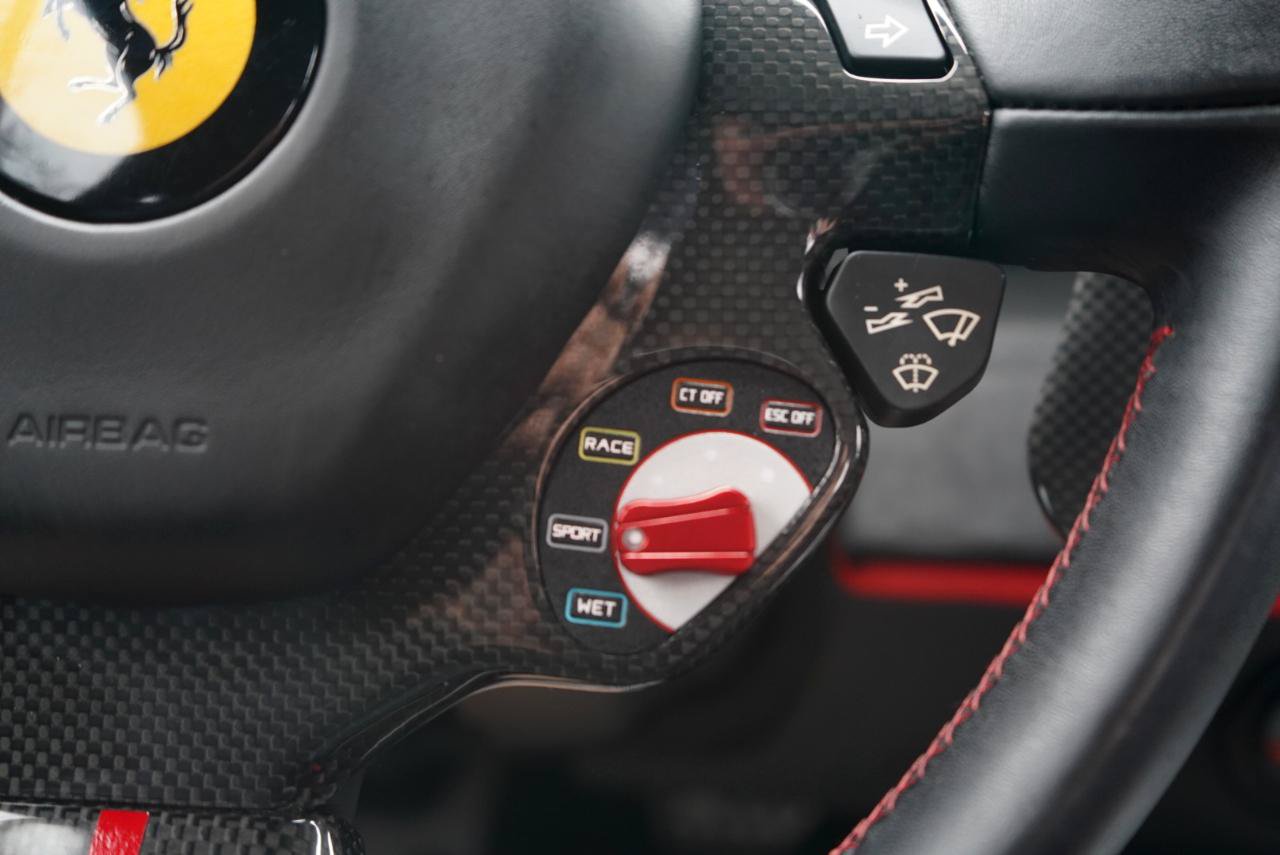 Used 2020 Ferrari 488 Pista Coupe RWD image 28