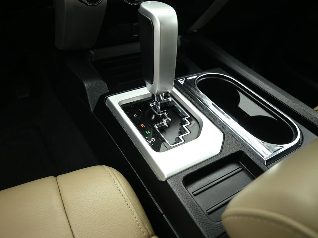 Used 2015 Toyota Tundra Limited w/ Limited Premium Package image 16