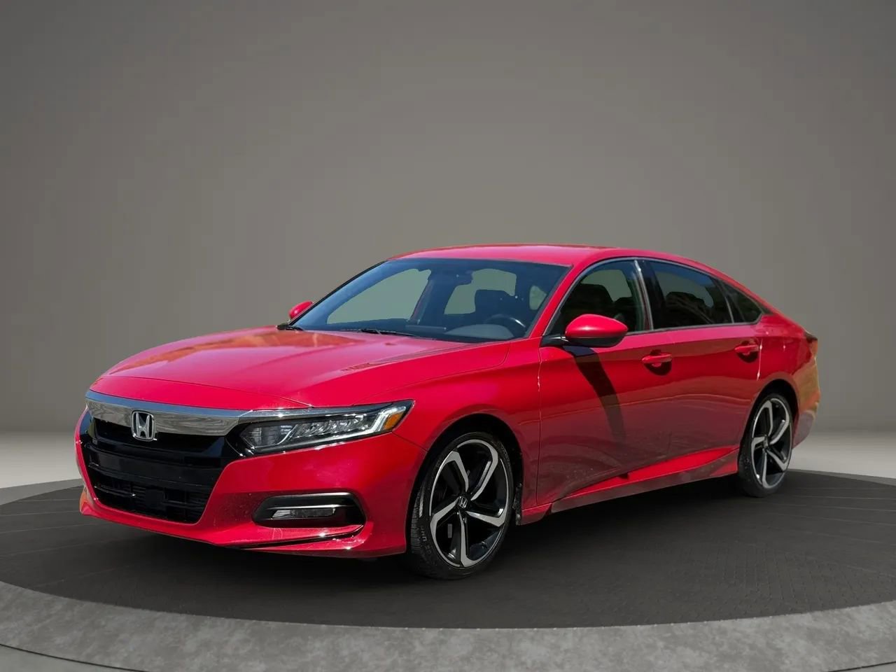Used 2018 Honda Accord Sport image 1