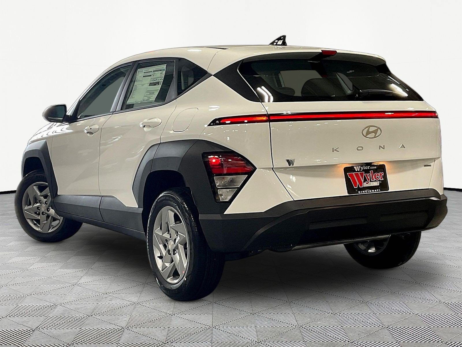 New 2027 Hyundai Kona SE AWD/4WD image 4