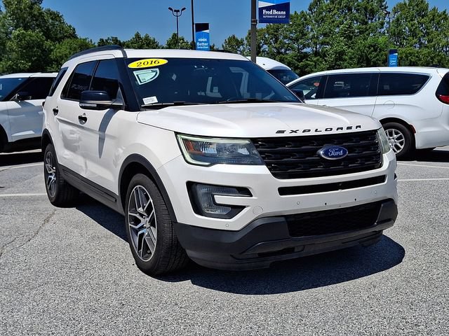 Used 2016 Ford Explorer Sport w/ Equipment Group 401A AWD/4WD image 2