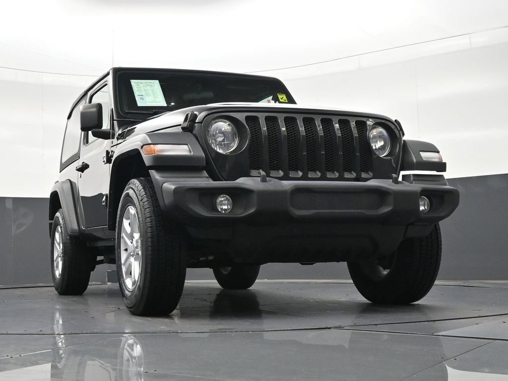 Used 2022 Jeep Wrangler Sport AWD/4WD image 28