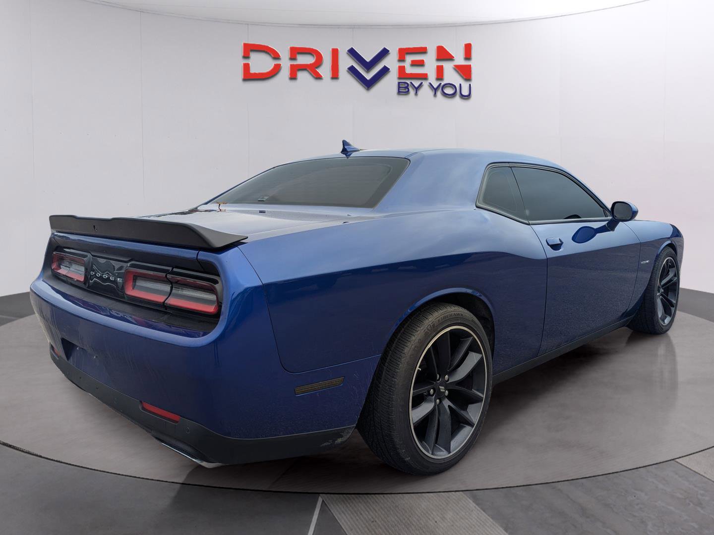 Used 2022 Dodge Challenger R/T w/ Shaker Package image 5