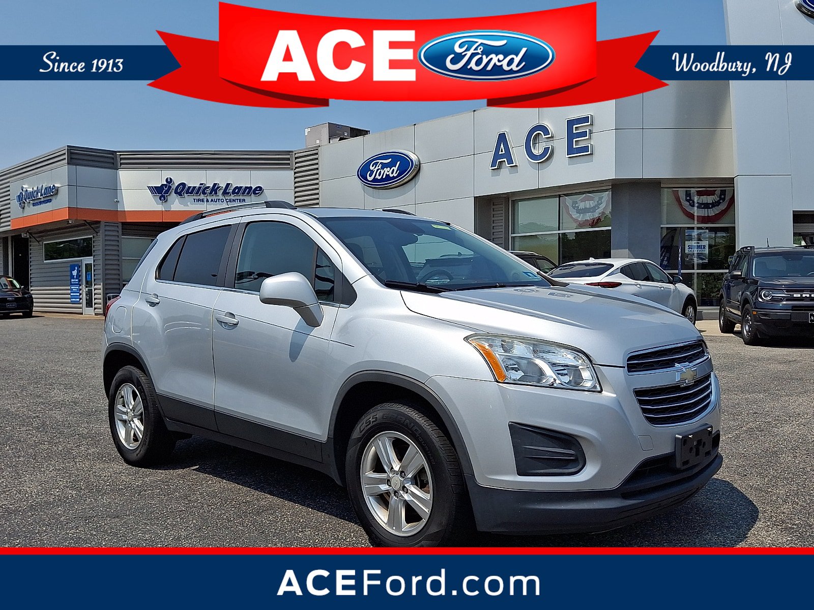 Used 2016 Chevrolet Trax LT w/ LT Sun and Sound Package AWD/4WD image 1