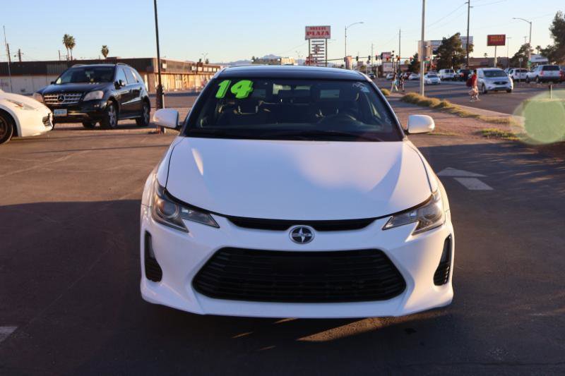 Used 2014 Scion tC image 2