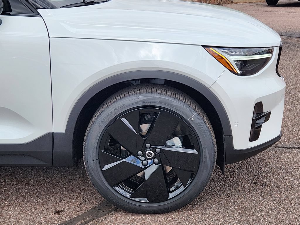 New 2026 Volvo XC40 B5 Ultra w/ Climate Package AWD/4WD image 29