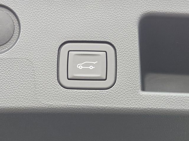 New 2026 GMC Terrain AT4 w/ Convenience Package III image 21