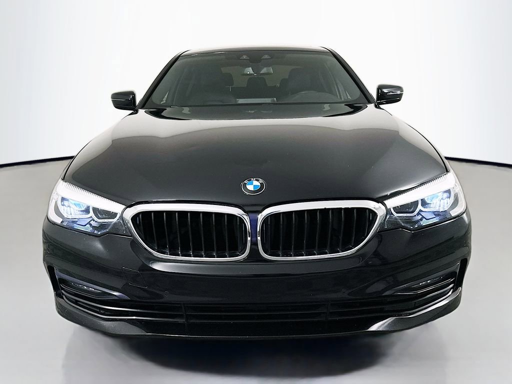 Used 2018 BMW 530e w/ Premium Package 2 RWD image 2