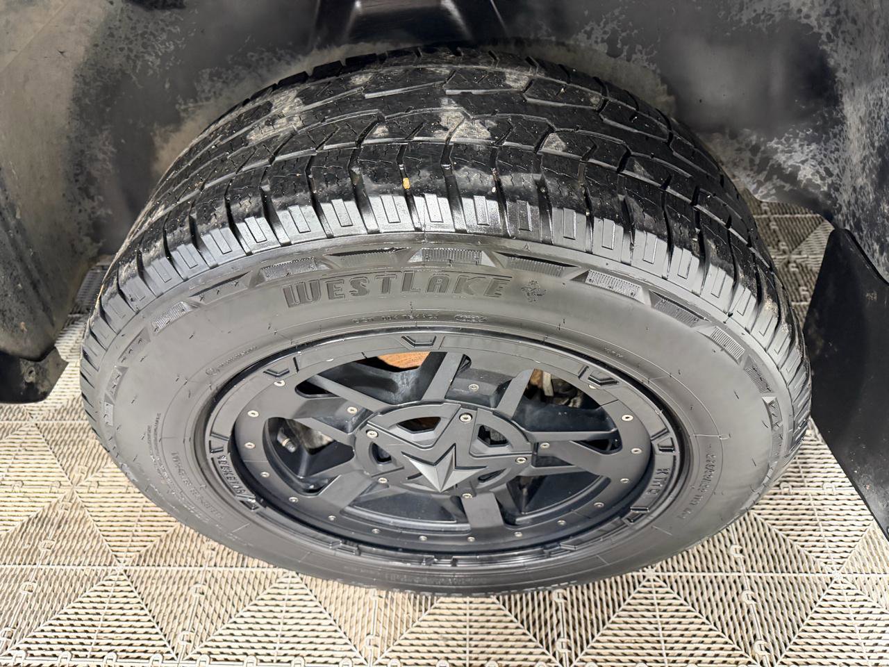 Used 2015 RAM 1500 Laramie w/ Convenience Group AWD/4WD image 20