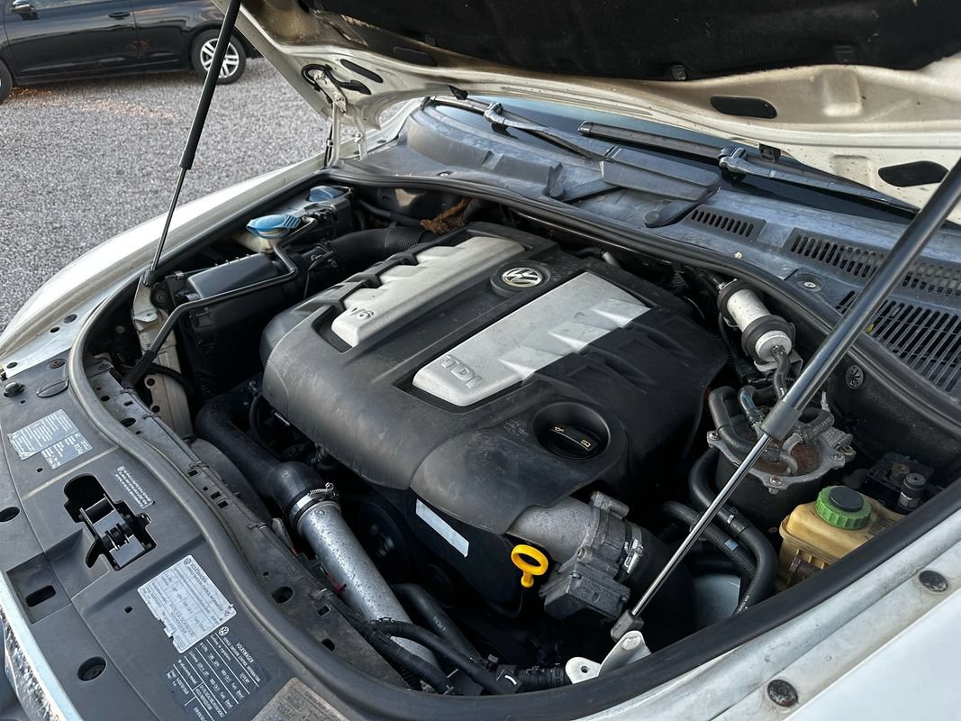 Used 2009 Volkswagen Touareg V6 AWD/4WD image 27