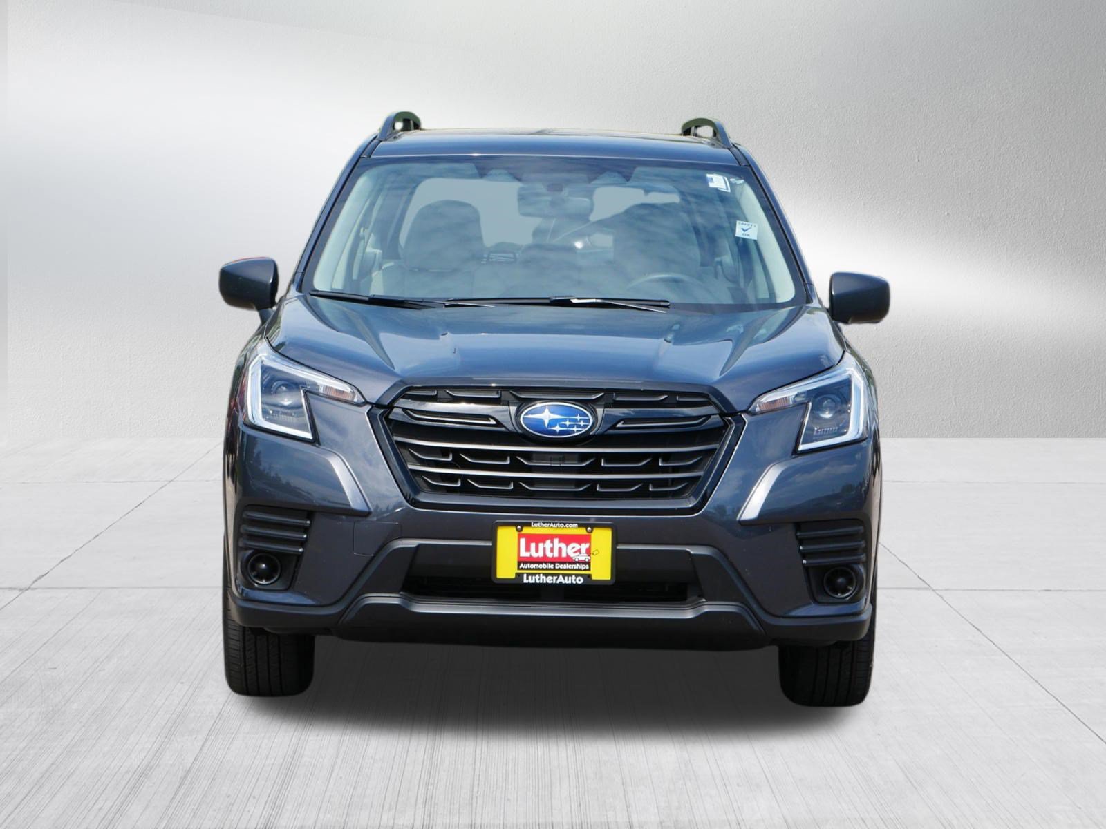 Used 2024 Subaru Forester AWD/4WD image 2