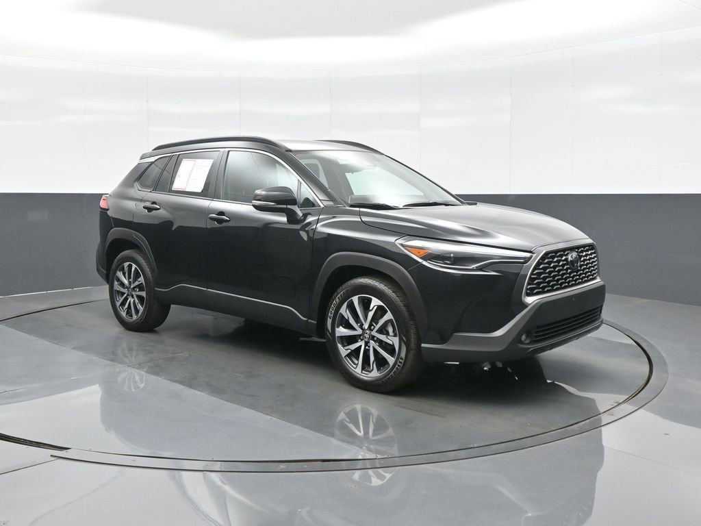 Certified 2025 Toyota Corolla Cross XLE AWD/4WD image 1