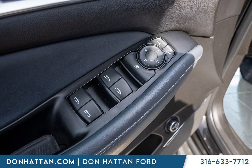 Used 2024 Buick Enclave Essence w/ Sport Touring Edition image 14