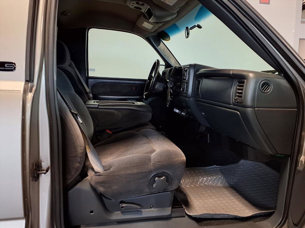 Used 2002 Chevrolet Silverado 3500 LS image 12