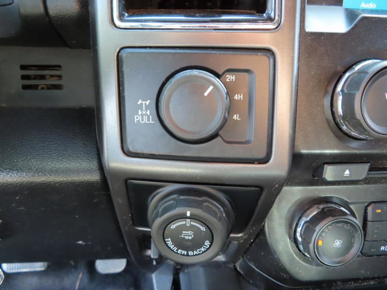 Used 2018 Ford F150 XLT w/ Equipment Group 302A Luxury image 38