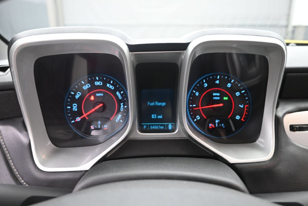 Used 2015 Chevrolet Camaro LT RWD image 32