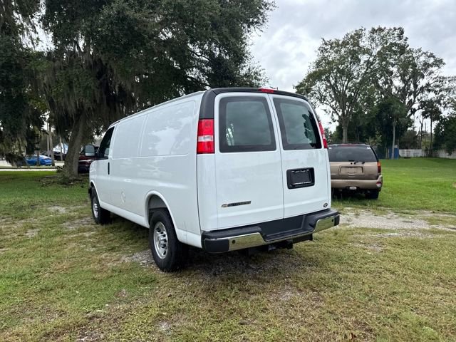 New 2025 Chevrolet Express 2500 Work Van 3D Cargo Van w/ Driver Convenience Package RWD image 9