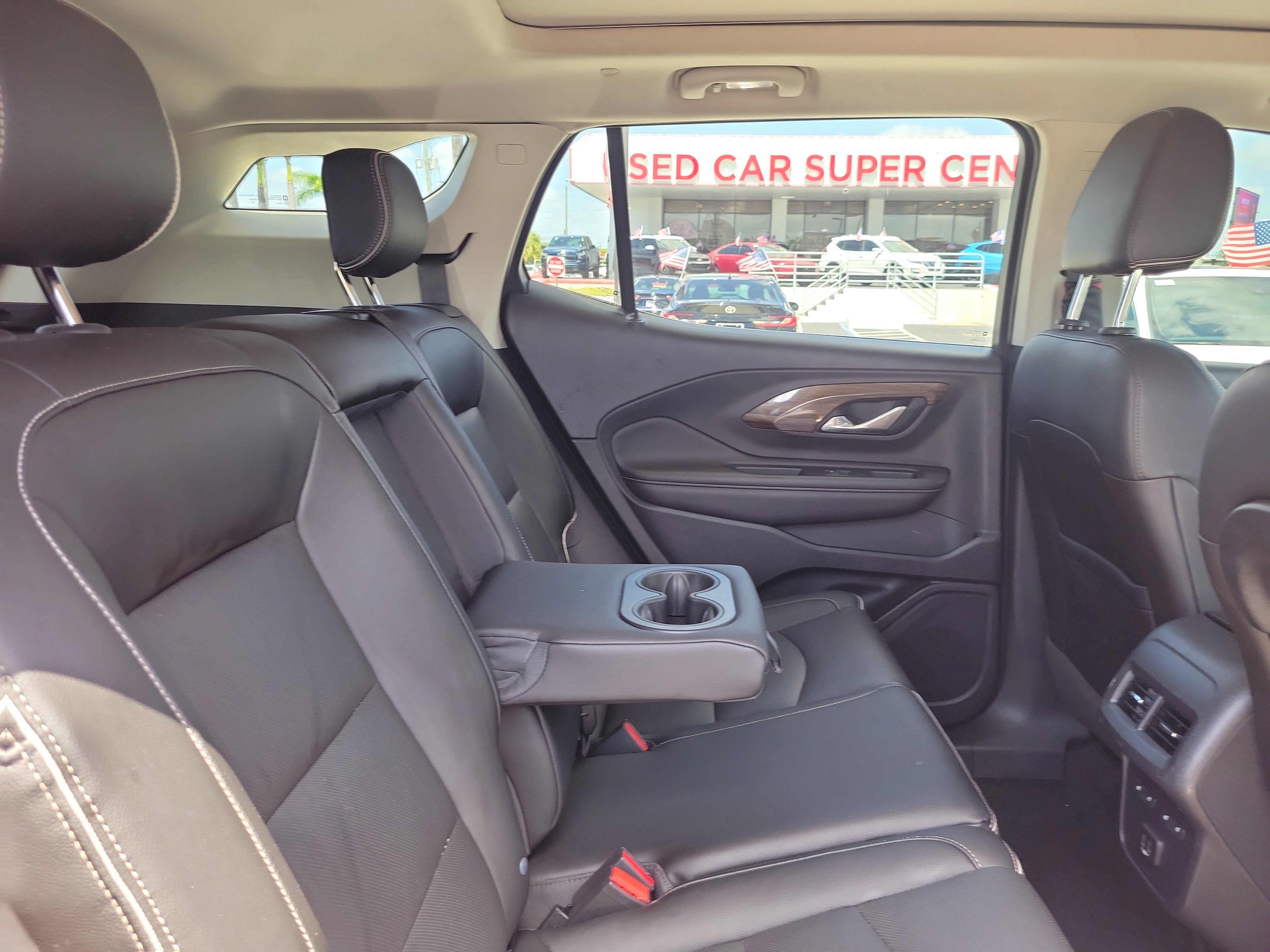 Used 2020 GMC Terrain Denali w/ Denali Premium Package FWD image 15