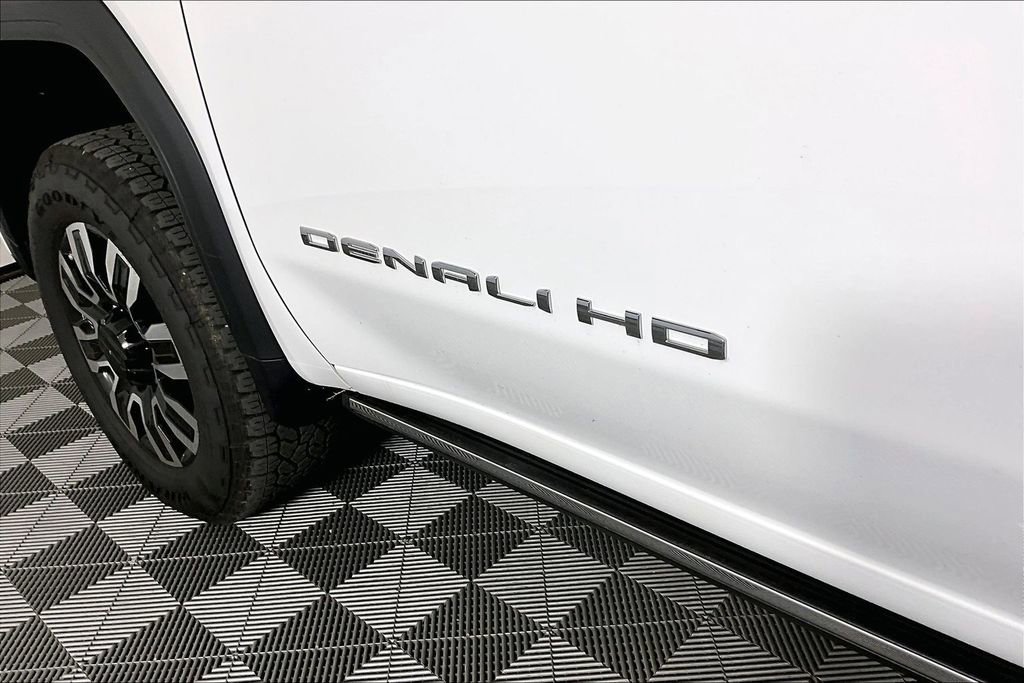 Used 2025 GMC Sierra 2500 Denali Ultimate w/ Max Trailering Package AWD/4WD image 21