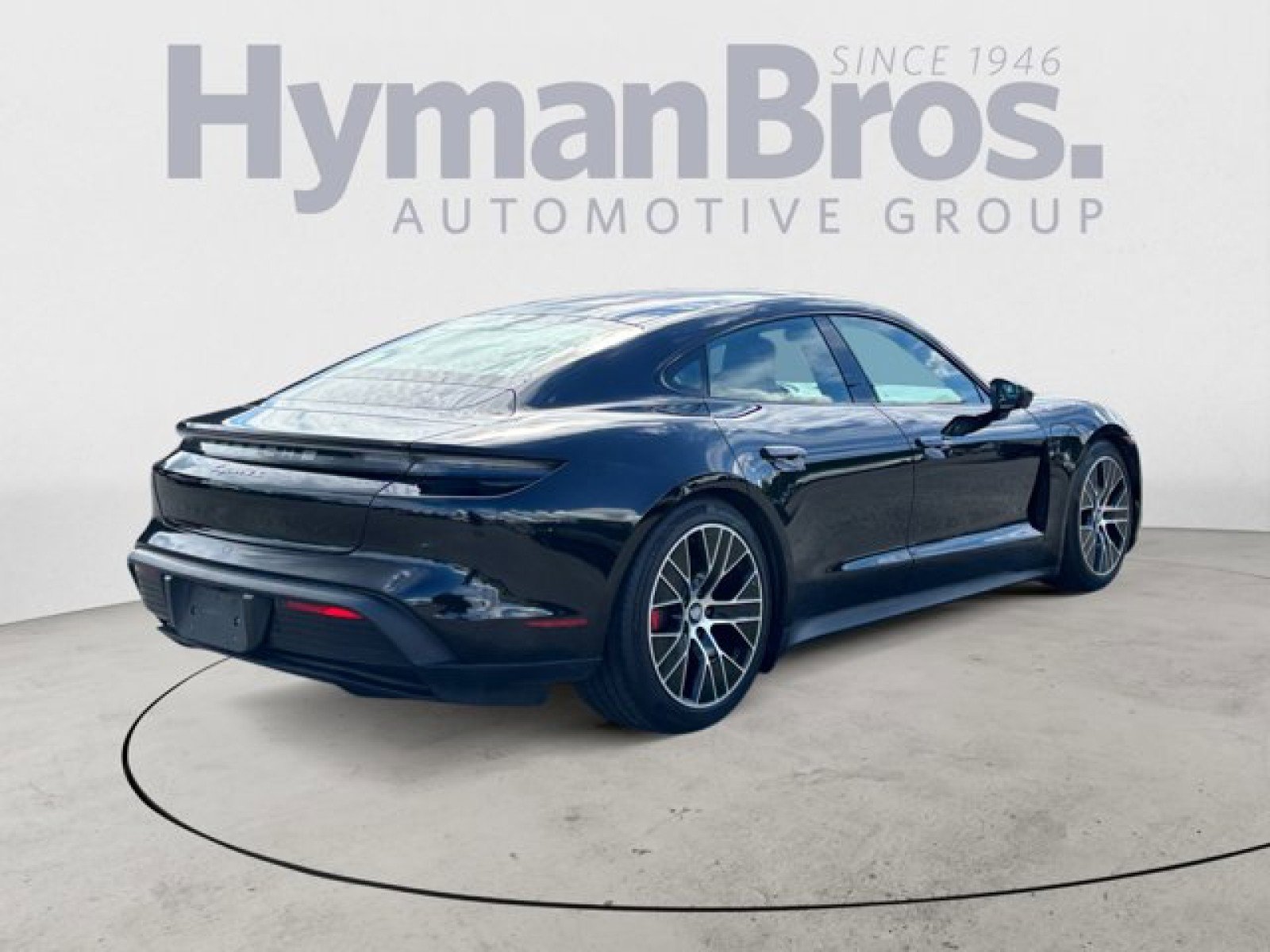 Used 2020 Porsche Taycan 4S w/ Premium Package image 3