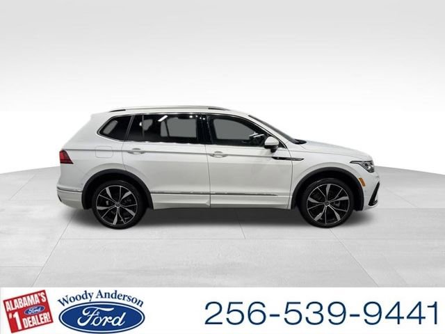 Used 2024 Volkswagen Tiguan SEL R-Line image 5