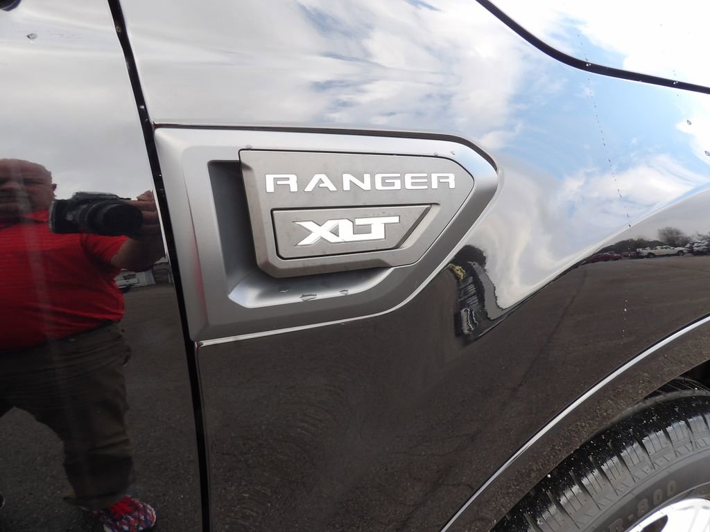 Used 2019 Ford Ranger XLT w/ FX4 Off-Road Package image 11