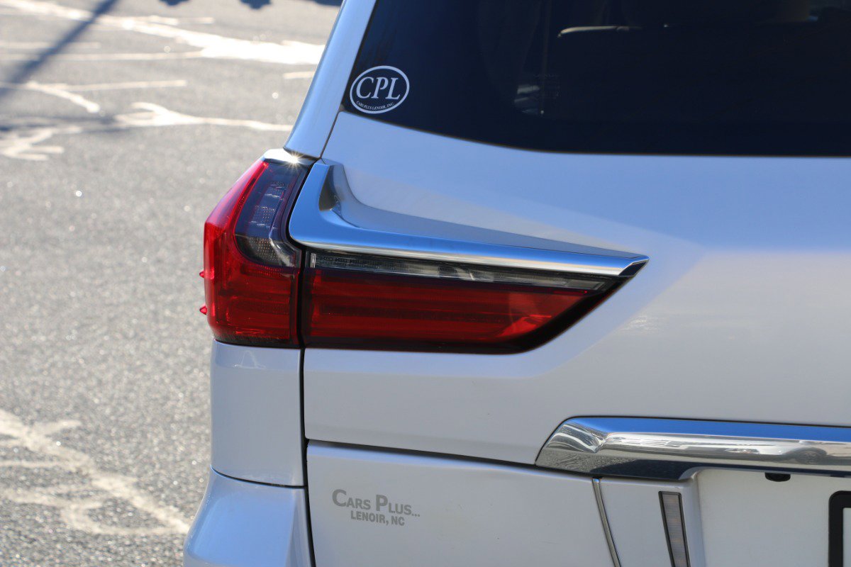 Used 2018 Lexus LX 570 4WD image 6