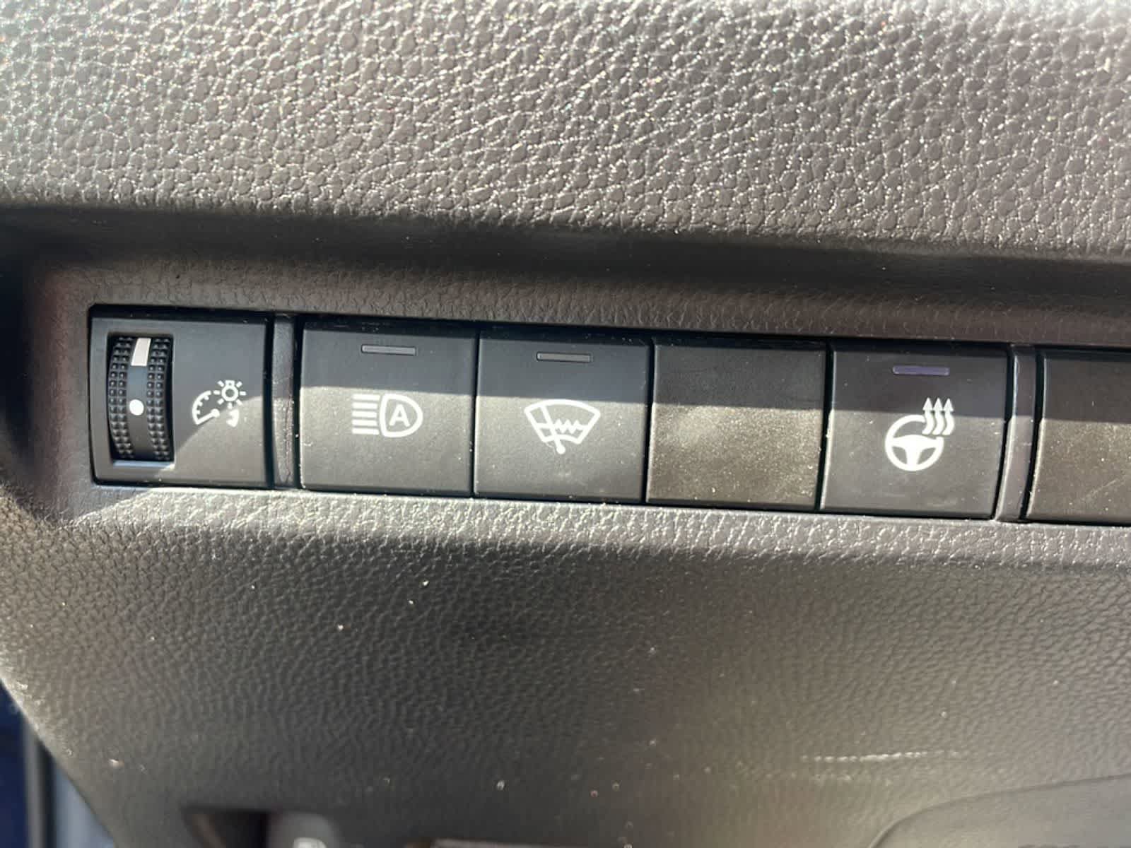 Used 2021 Toyota RAV4 XLE w/ XLE Grade Weather Package image 15