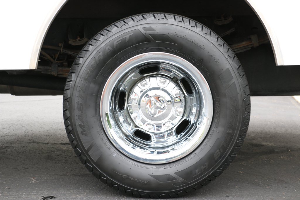 Used 2024 RAM 3500 Tradesman w/ Chrome Appearance Group AWD/4WD image 51