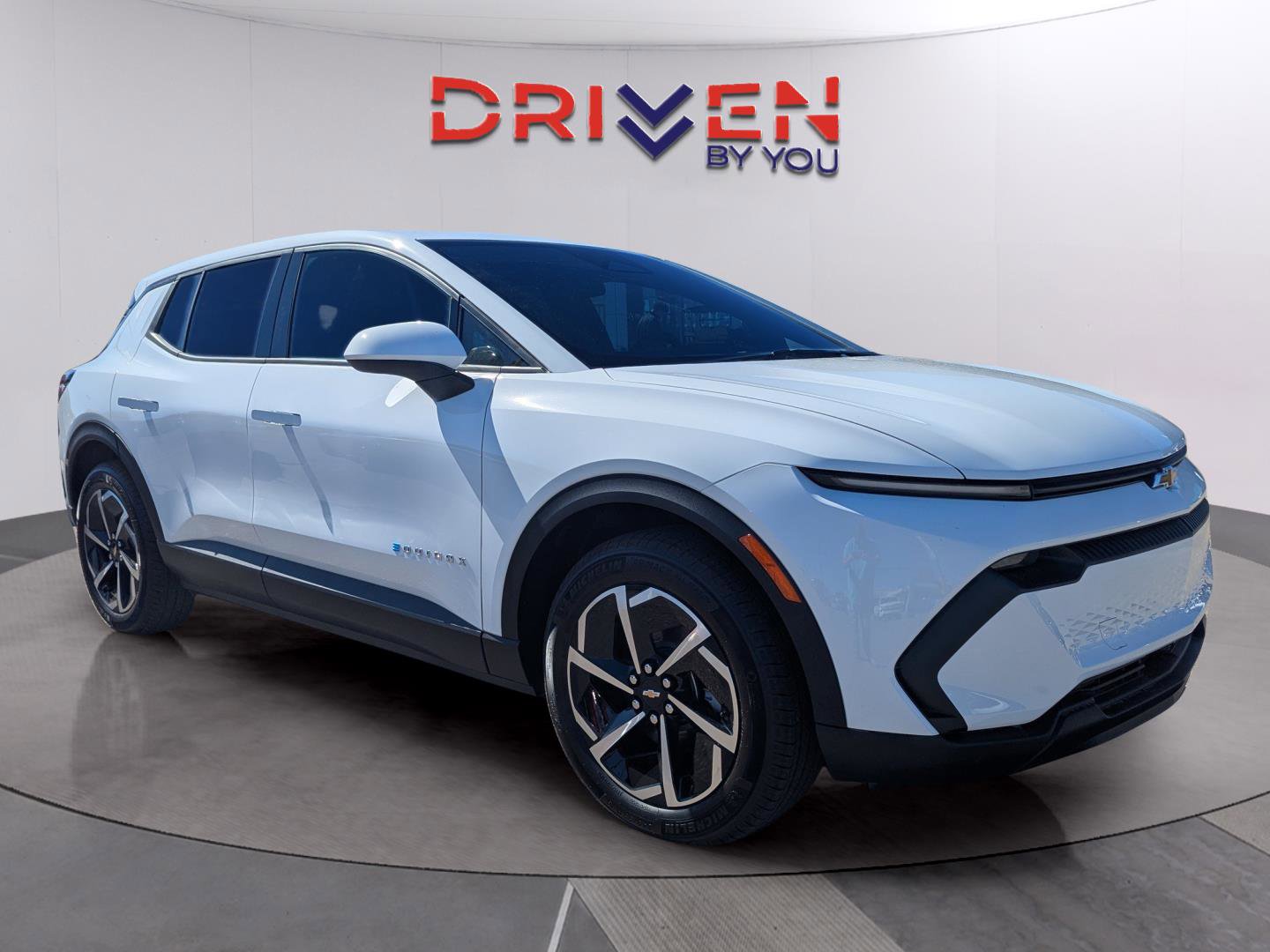 New 2026 Chevrolet Equinox EV LT image 8