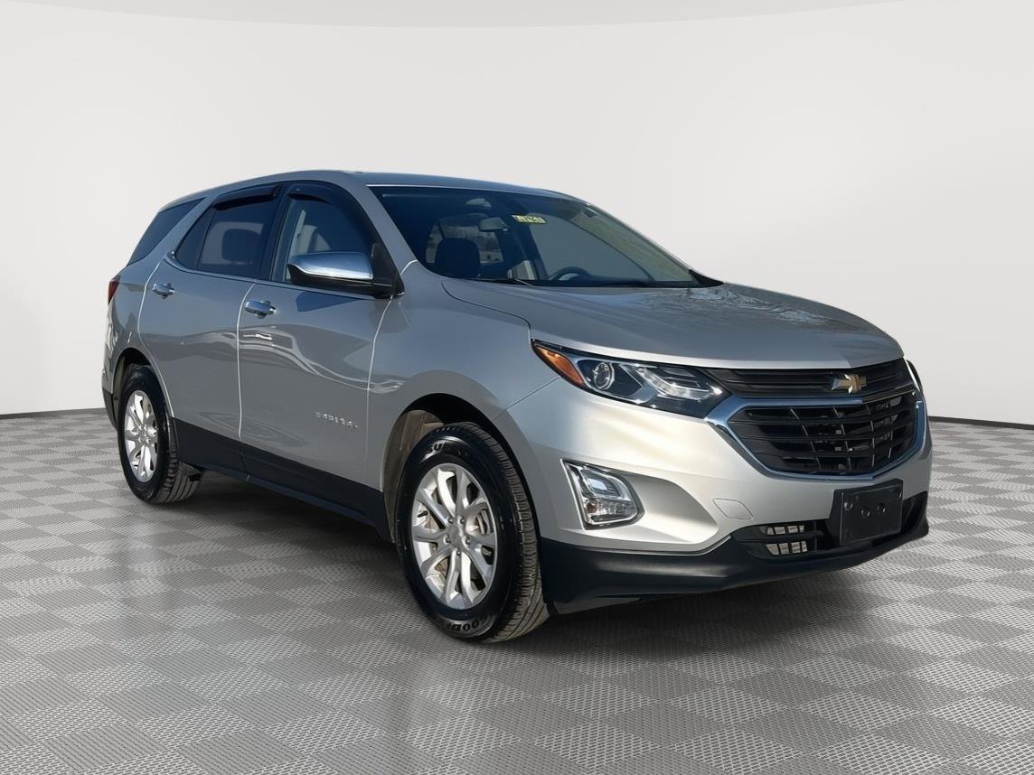 Used 2018 Chevrolet Equinox LT image 3