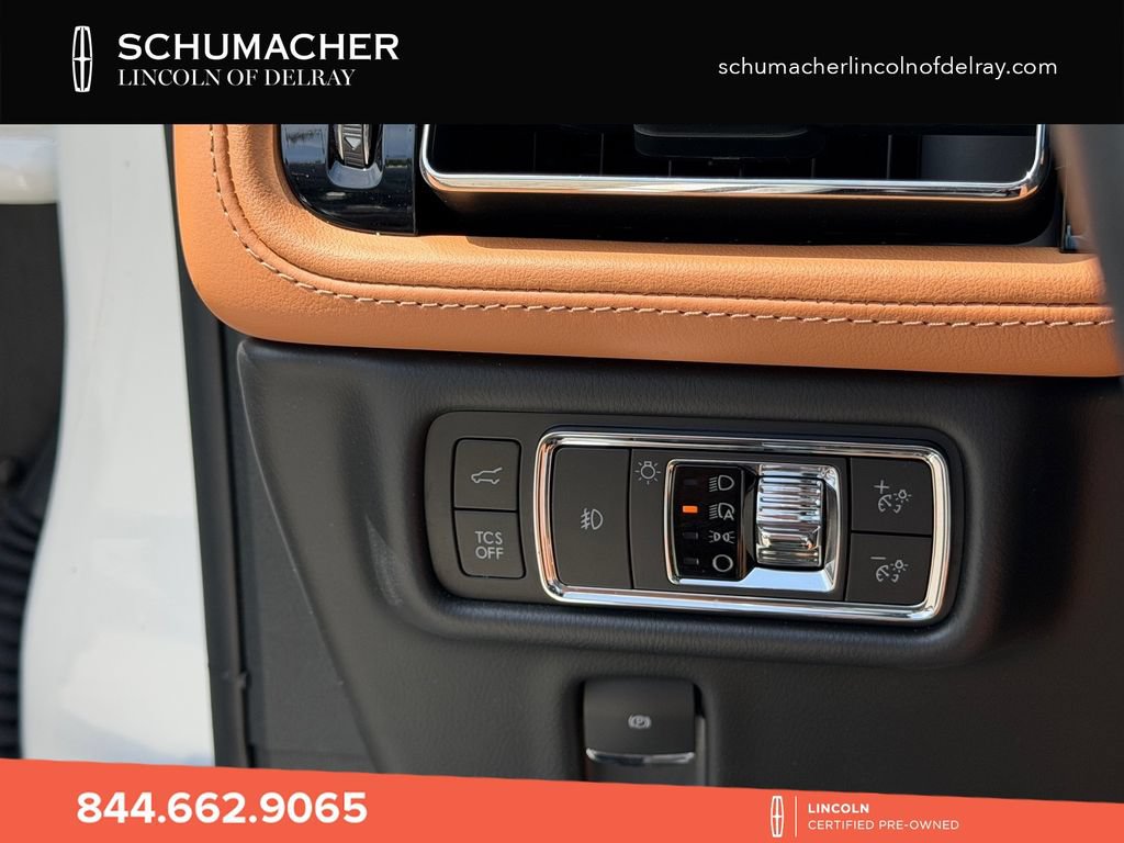 Used 2023 Lincoln Nautilus Black Label w/ Class II Trailer Tow Package AWD/4WD image 27