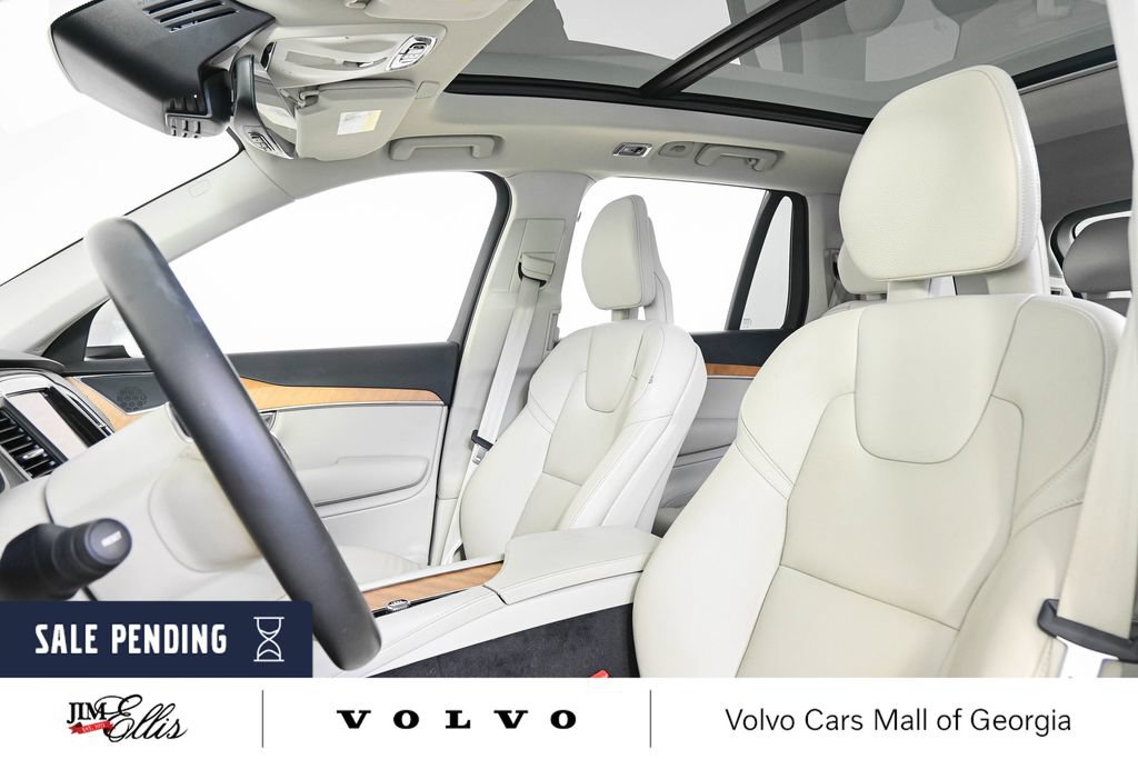 Certified 2021 Volvo XC90 T6 Momentum w/ Climate Package AWD/4WD image 7