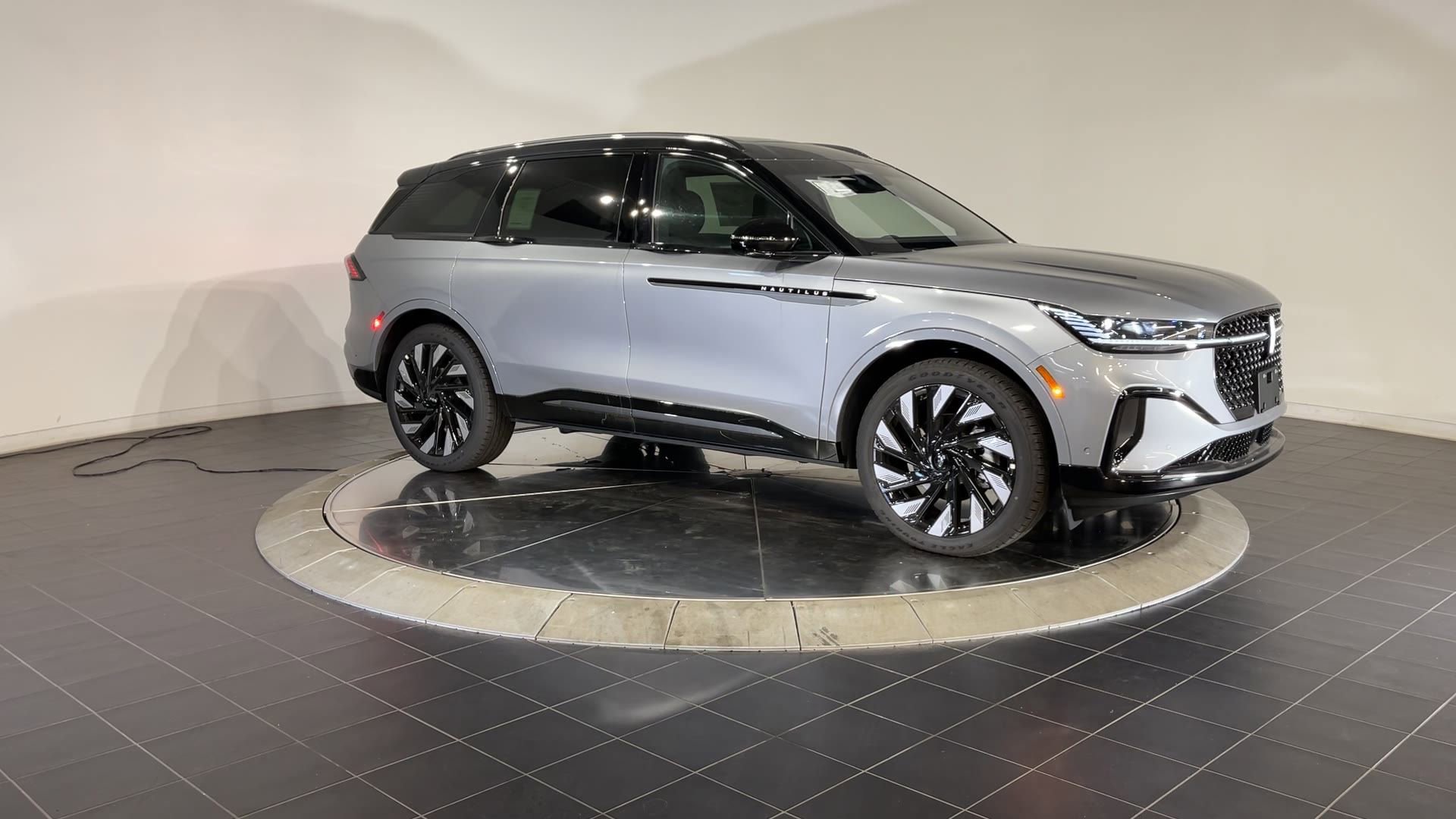 New 2024 Lincoln Nautilus Reserve w/ Equipment Group 202A video 2