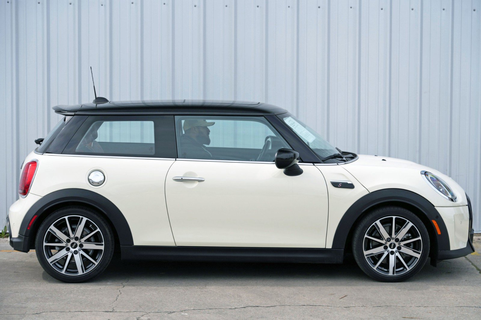 Used 2023 MINI Cooper S image 48