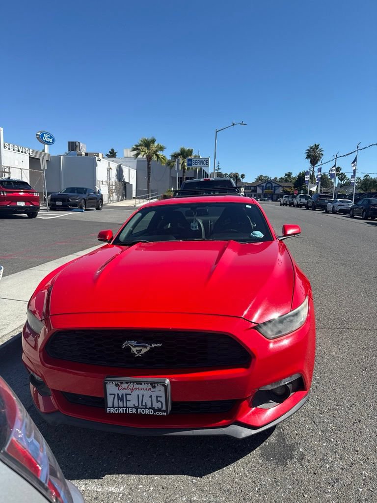 Used 2015 Ford Mustang Coupe RWD image 1